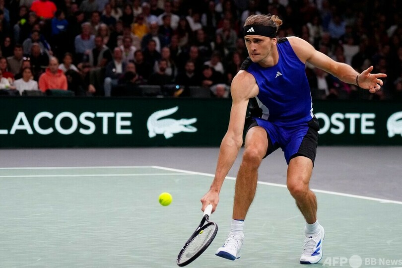 メドベがパリ・マスターズ初戦敗退 今季好調ポピリンに初黒星