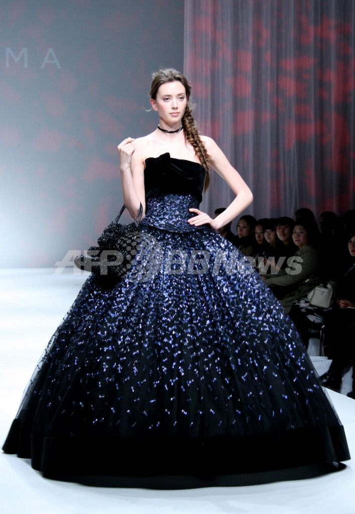 アンテプリマ ウエディングドレスのデビューコレクションを発表 写真25枚 マリ クレール スタイル Marie Claire Style