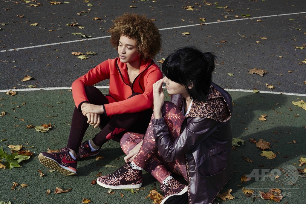 ナイキ×リバティ、カスタムプリント採用した新作