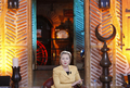 トルコ・首都アンカラ（Ankara）の米国大使館でテレビ出演するヒラリー・クリントン（Hillary Clinton）米国務長官（2009年3月7日撮影）。(c)AFP/OSMAN ORSAL