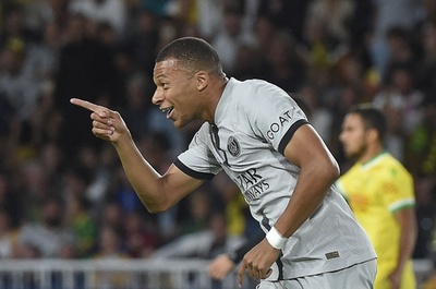 PSG快勝で首位維持、エムバペが2発 マルセイユも追走