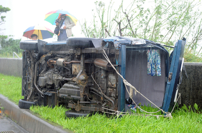 台風14号が台湾上陸、6500人避難