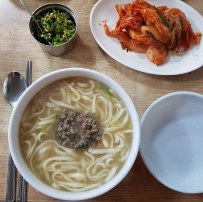 どこの誰かは知らないが、感動した！…韓国の現役将兵の会計、何も告げずに率先して済ませた若い男性