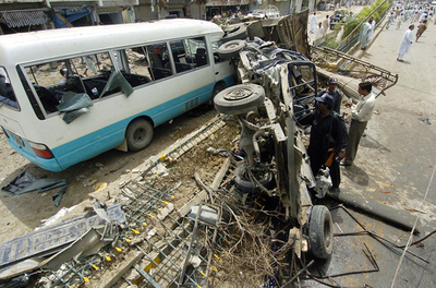 パキスタンでの自爆テロ、死者36人に