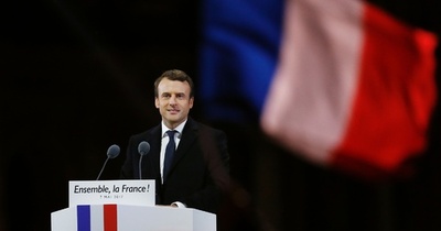 エマニュエル・マクロン仏新大統領誕生へ、39歳の奇才政治家