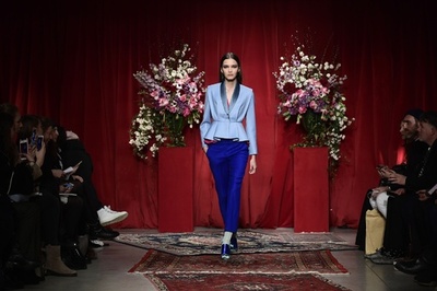 ゴージャスでエレガント、「クリスチャン・ペリザーリ」18/19年秋冬