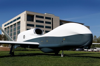 豪、南シナ海監視用ドローン開発・購入に5600億円支出へ