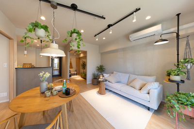 緑と珈琲が癒しを紡ぐ、自分らしい日常を実現するリノベーション住戸<br />～INITIA ＆ Renovationが提案する、自然と街が織りなすリトリートな暮らし～