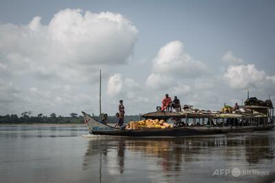 船舶火災で少なくとも143人死亡 コンゴ