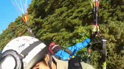 「命を落とす寸前だった」…韓国YouTuber、墜落映像とともに語るパラグライダー事故「生還」体験