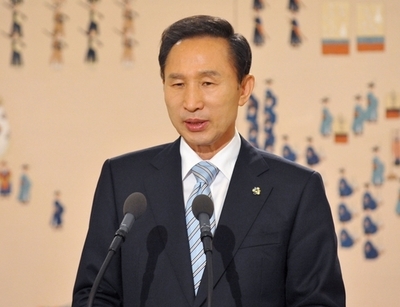 韓国の李大統領、米牛肉問題うけ3閣僚を更迭