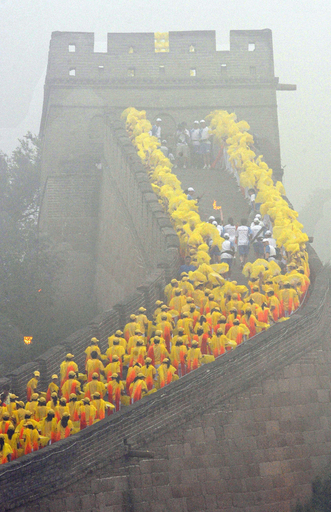 IOC会長、中国の大気汚染対策を称賛 北京市内はスモッグ