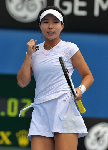鄭潔 ボンダレンコを下し4回戦へ、全豪オープン