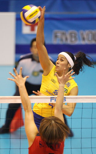 ブラジル 韓国をストレートで破り1敗をキープ