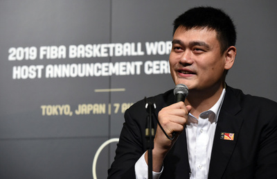 姚明氏がバスケットボール殿堂入りへ、米報道
