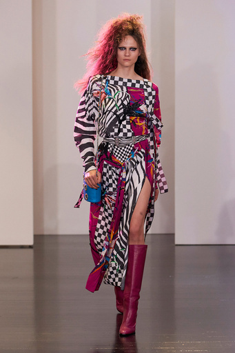 「マーク ジェイコブス」2017年リゾートコレクション