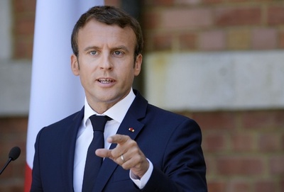 マクロン仏大統領、支持率40％に急落 同時期では前政権以下