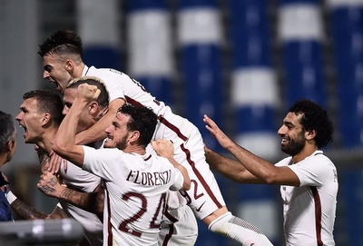 ジェコ2発でローマ快勝、首位ユベントスを追随