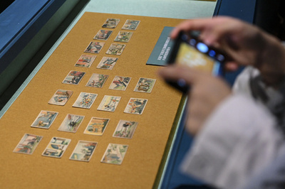 オンラインとオフラインでの煙草カード規制、課題続く