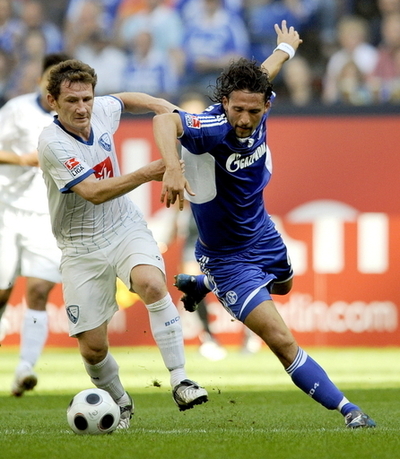 シャルケ04 ボーフムに勝利