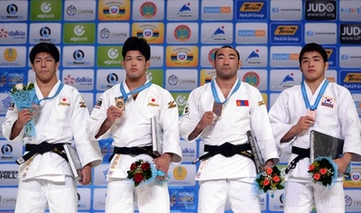 大野が男子73キロ級で金、決勝で中矢下す 世界柔道