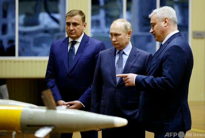 プーチン大統領、機械工場を視察