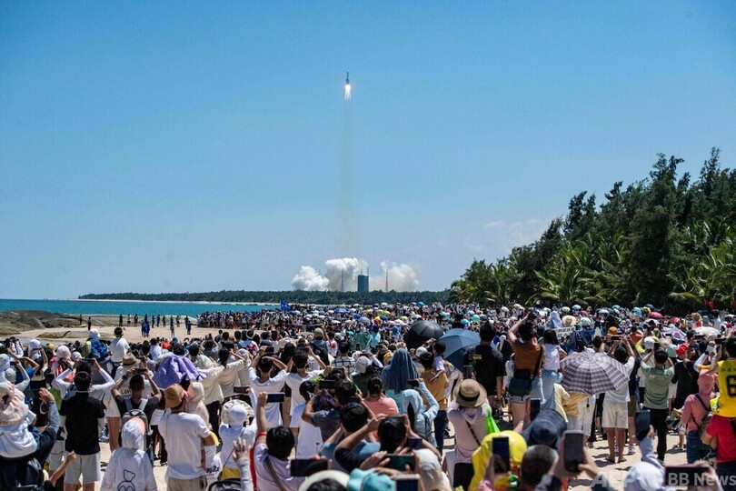 中国ロケット、制御不能で落下 米当局者