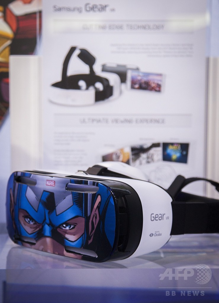 サムスン、「ギャラクシー・ノート4」発表 VR製品も