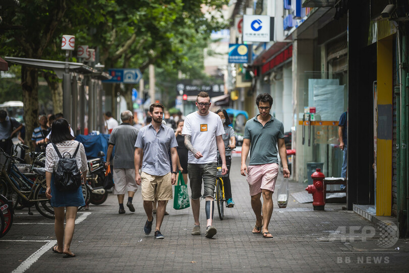 在中外国人向け「淘宝」お買い物サービス好評、 1年で注文60万件　上海のアメリカ人3人が起業