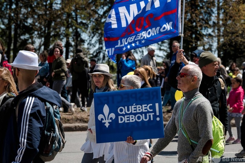 カナダ・モントリオールで反コロナ規制デモ、接種会場が閉鎖に