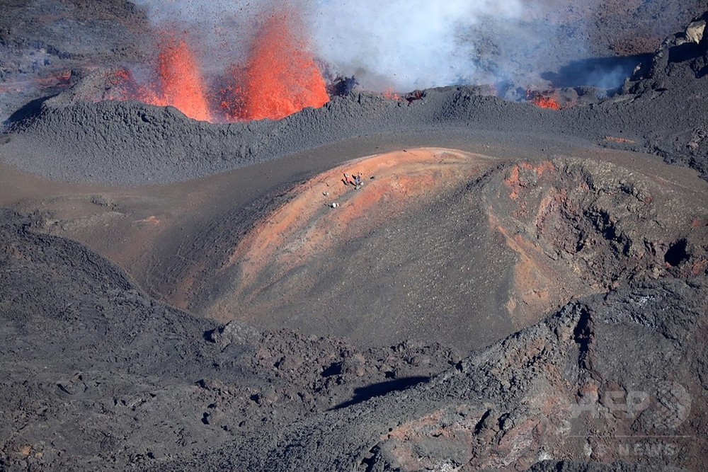 フルネーズ火山で噴火活動を確認 仏領レユニオン島 写真6枚 国際ニュース Afpbb News フルネーズ火山で噴火活動を確認 仏領レユニオン島 写真6枚 国際ニュース Afpbb News
