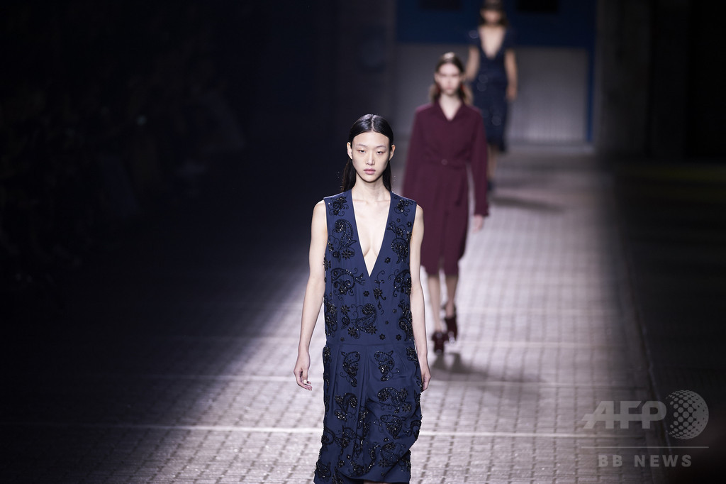 「マルベリー」17年春夏