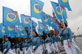 ロシアの首都モスクワで開催された世界青年学生祭典のオープニングパレード。ロシア国営タス通信の提供写真（2017年10月14日撮影、公開）。(c)AFP/TASS/WORLD FESTIVALS OF YOUTH AND STUDENT
