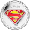 世界で最も有名なスーパーヒーロー「スーパーマン（Superman）」の誕生75周年を祝う記念硬貨を発行すると、王立カナダ造幣局（The Royal Canadian Mint）が9日、発表した。

発行される記念硬貨は全部で7種類。金、銀、白銅製で、額面は50セントから75ドル。販売価格は、白銅貨が29.75カナダドル（約2900円）で、スーパーマンの絵がカラーで刻まれた14金の金貨は750カナダドル（約7万2000円）。この金貨の発行枚数はわずか2000枚という。

トロント（Toronto）で記念硬貨の発行を発表したクリス・アレクサンダー（Chris Alexander）市民権・移民・多文化主義相は、「スーパーマンの漫画を読んで育った若い世代は、物語の裏側にある部分を完全に理解していないかもしれないが、我々の政府はスーパーマンが具現化したカナダの歴史と遺産と価値と強みを称賛したいと思う」と話した。

スーパーマンは1938年、カナダ人のジョー・シャスター（Joe Shuster）氏と米国人のジェリー・シーゲル（Jerry Siegel）氏によって発表された。

写真は額面20ドルの硬貨（2013年9月9日公開）。(c)AFP/ROYAL CANADIAN MINT