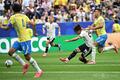 日本、W杯16強ならず 王国ブラジルに逆転負け サッカーW杯北中米大会・決勝トーナメント1回戦、ブラジル対日本。先制点を決める佐野海舟(右から2人目、2026年6月29日撮影)。(c)Paul ELLIS / AFP