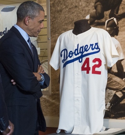 オバマ氏が野球殿堂を訪問、米大統領初 観光振興を宣言