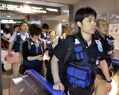 四川大地震、日本の医療チームが被災地に向け出発