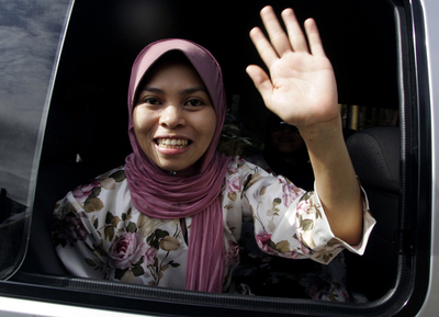 飲酒モデルのむち打ち刑、宗教裁判所が執行を決定 マレーシア