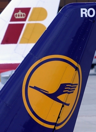 ルフトハンザ航空で繁忙期にスト決行、独サービス労組