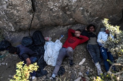 アフガン難民に立ちはだかるトルコの壁 大統領「完全阻止」を約束