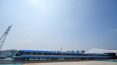 初の「中国標準」地下鉄車両、鄭州市でラインオフ