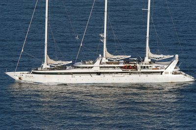 ソマリア沖の仏帆船乗っ取り、人質30人解放