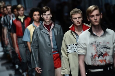 「プラダ」18年春夏メンズ