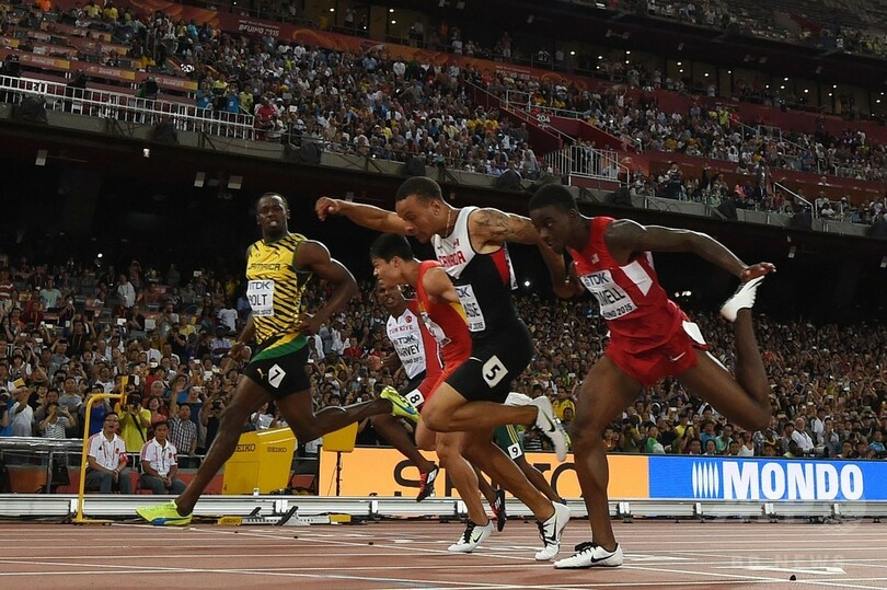 冷や汗のボルト、ガトリンとともに100m決勝へ―第15回世界陸上