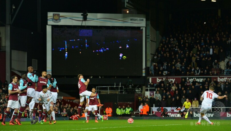 リバプールがFA杯敗退、終了間際のオグボンナ弾に沈む