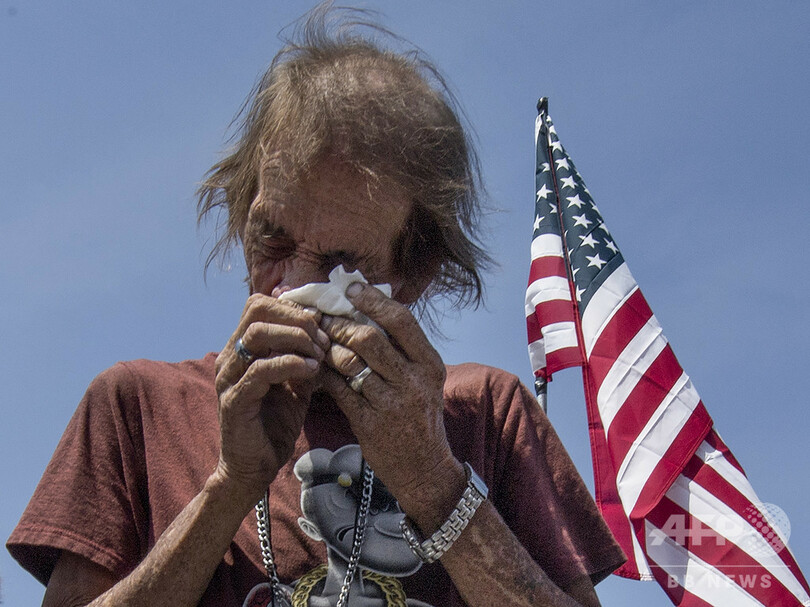 テキサス銃撃事件で妻亡くし天涯孤独の男性、全市民に葬儀への参列呼び掛け