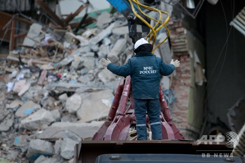 ロシアの住居ビル爆発事故、死者14人に