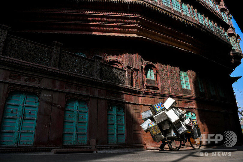 砂漠に立つインド15世紀の豪邸「ハベリー」 倒壊の危機に