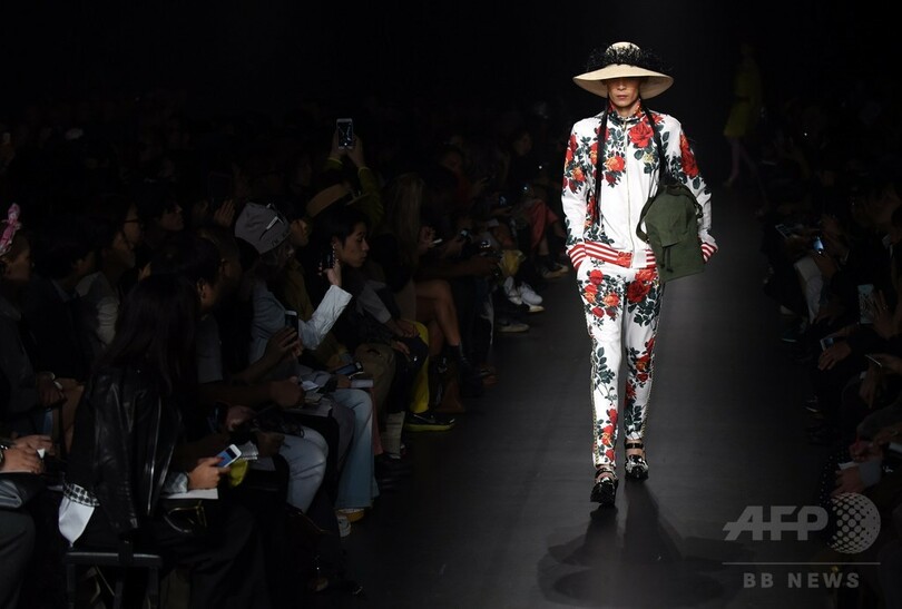 「ドレスキャンプ」16年春夏コレクション