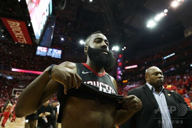 ロケッツがファイナルに王手、王者ウォリアーズを振り切る